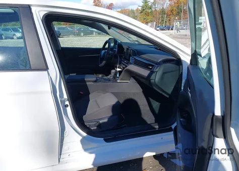 2025 Toyota Camry Le from USA, damaged, VIN 4T1DAACK7SU205890